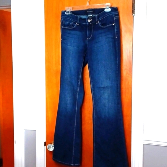 White House Black Market Flare leg contour 4R. Dark wash.  EUC! - Picture 2 of 8